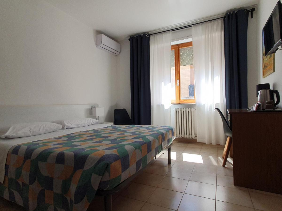 Hotel Cormorano Pedaso Buitenkant foto