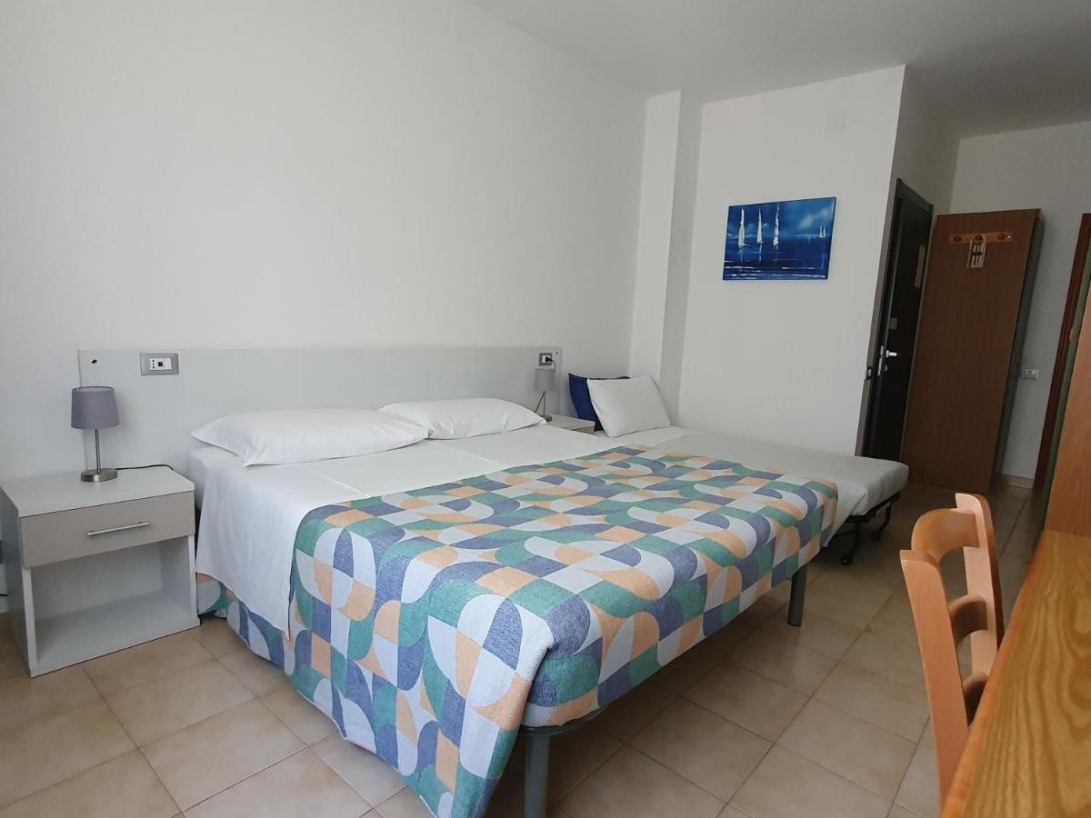 Hotel Cormorano Pedaso Buitenkant foto